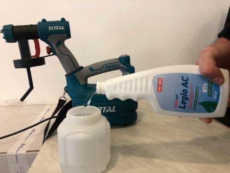 Korak 2: Dubinska dezinfekcija kompresorom